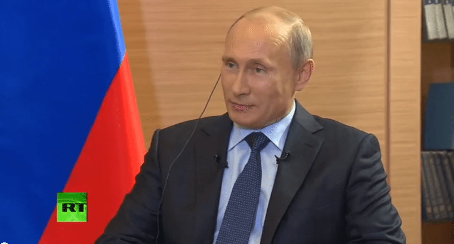 ¿'Tropas rusas en Ucrania? ¿Tiene alguna prueba?' Las mejores frases de Putin de su conversación con medios franceses