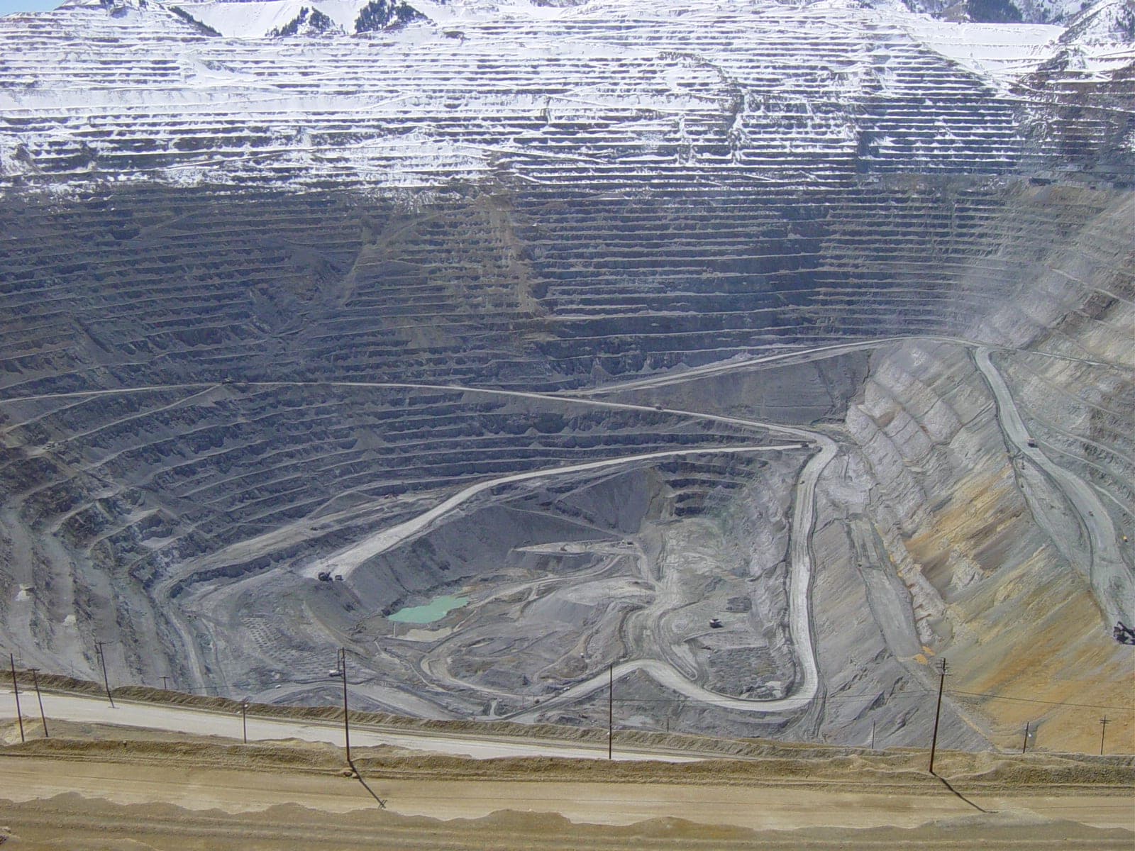 bingham_canyon_april_2005