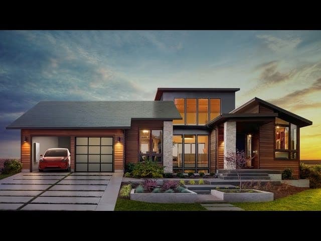 Tesla ha appena svelato nuove celle solari da tetto che sembrano normali tegole